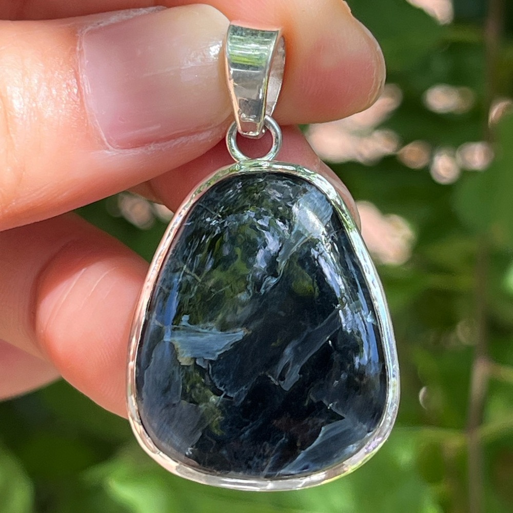 Sterling silver 925 stamped blue pietersite pendant 1238
